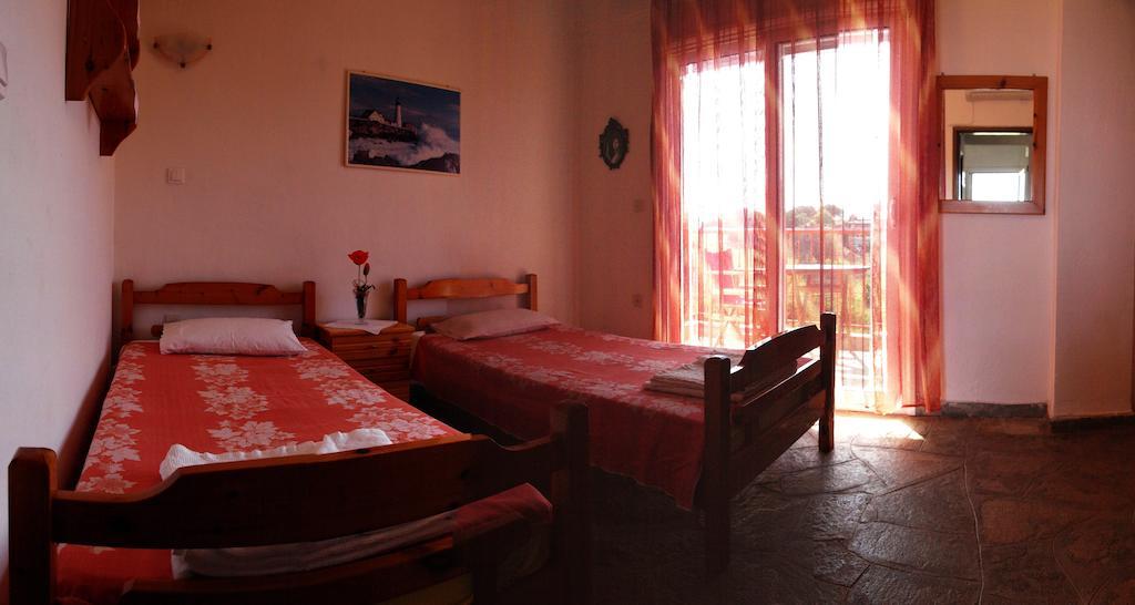 Aris Pension Agia Paraskevi  Kamer foto