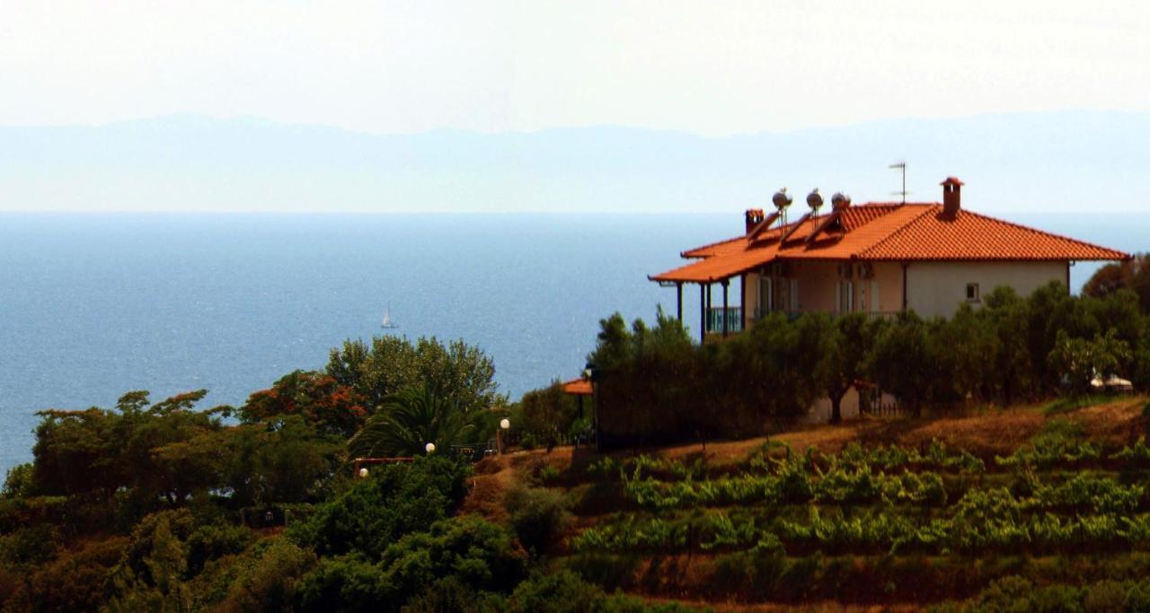 Aris Pension Agia Paraskevi  Buitenkant foto